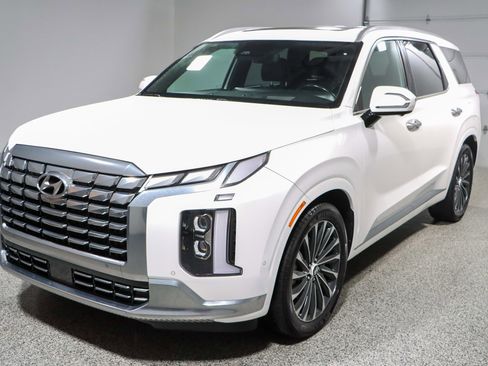 Used 2023 Hyundai Palisade Calligraphy image 35