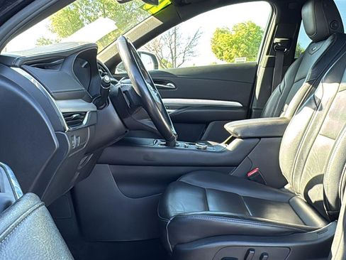 Used 2023 Cadillac XT4 Premium Luxury image 21
