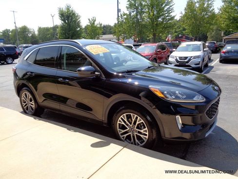 Used 2021 Ford Escape SEL AWD/4WD image 2