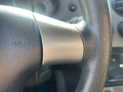 Used 2007 Pontiac Solstice w/ Preferred Package image 22