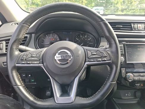 Used 2018 Nissan Rogue SV AWD/4WD image 31