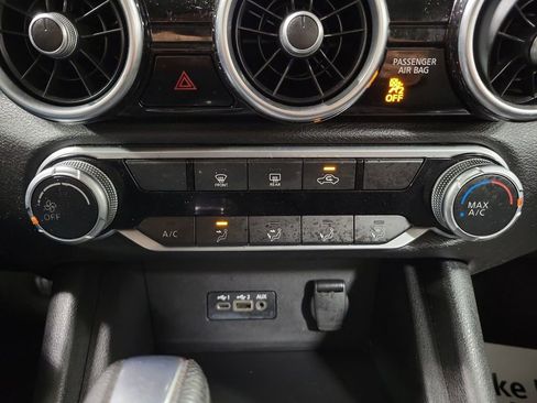 Used 2022 Nissan Sentra SV image 17