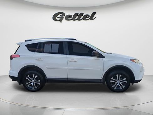 Used 2017 Toyota RAV4 LE image 6