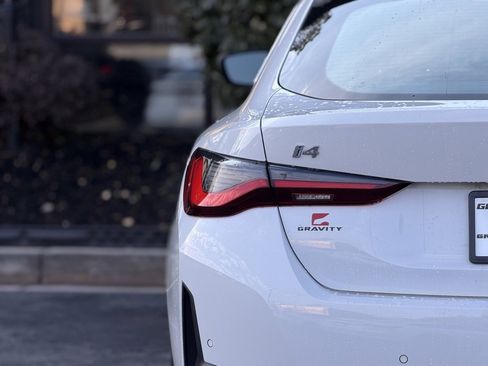 Used 2023 BMW i4 eDrive35 image 15