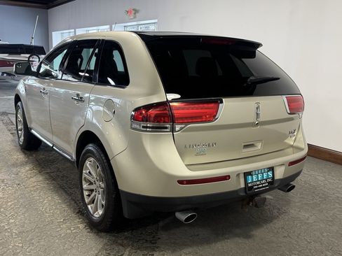 Used 2011 Lincoln MKX AWD w/ 101A Rapid Spec Order Code image 6