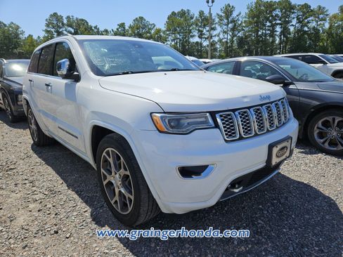 Used 2020 Jeep Grand Cherokee Overland AWD/4WD image 5