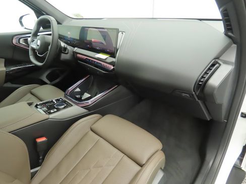 Used 2026 BMW X3 xDrive30i w/ Premium Package AWD/4WD image 19