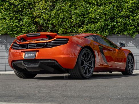 Used 2012 McLaren MP4-12C Coupe image 32