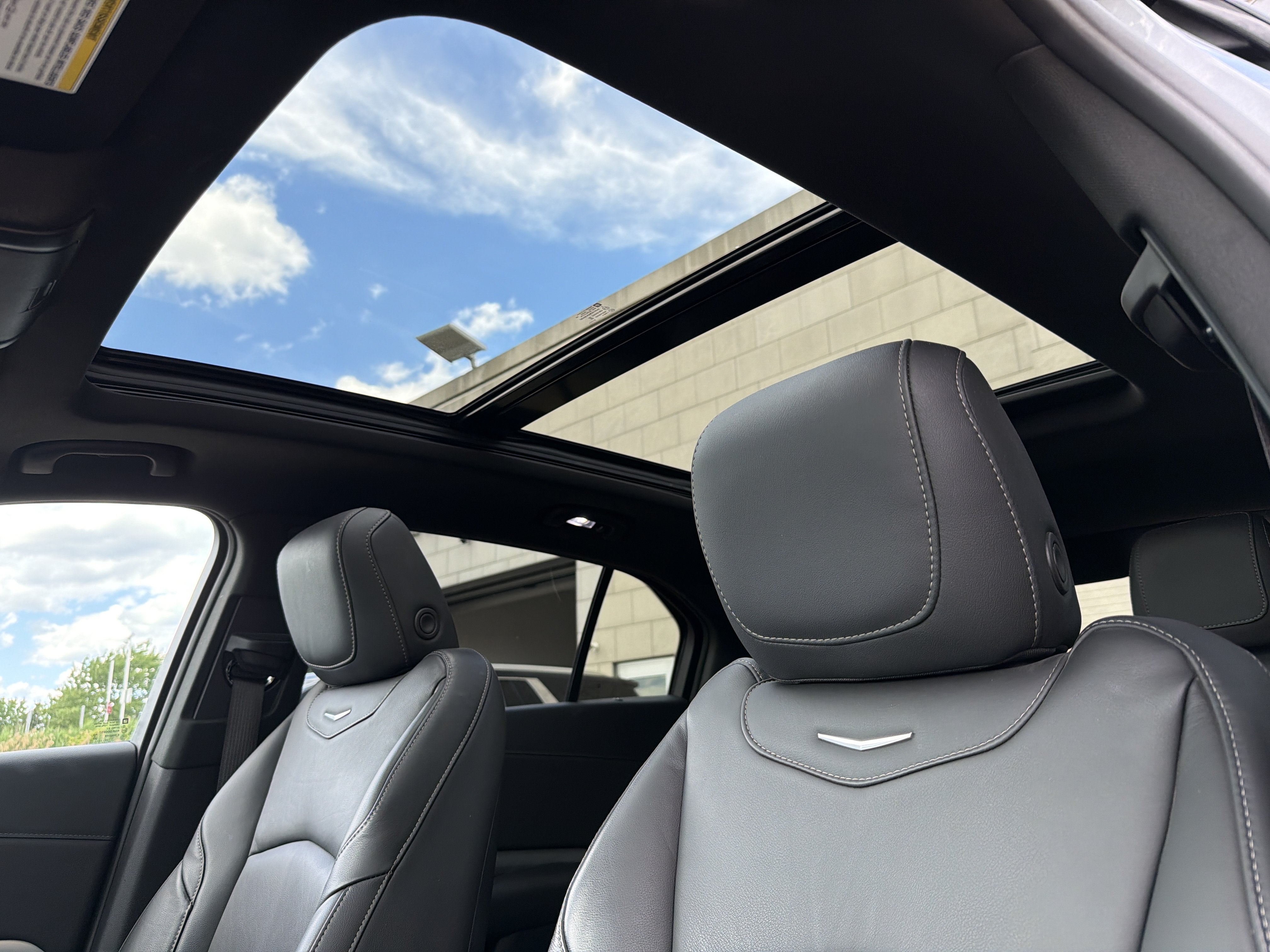 Used 2023 Cadillac XT4 Premium Luxury w/ Cold Weather Package AWD/4WD image 26