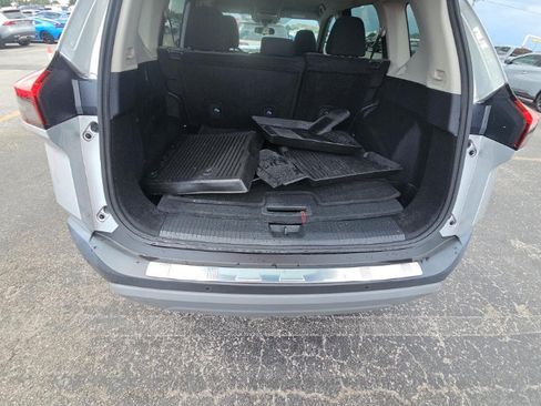 Used 2023 Nissan Rogue SV FWD image 15