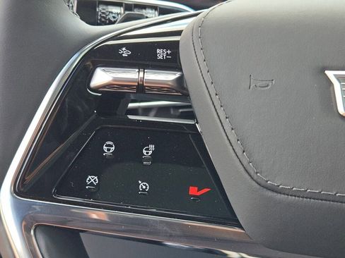 New 2026 Cadillac Escalade IQ Sport 2 w/ LPO, ONYX Package image 31