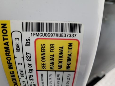 Used 2017 Ford Escape SE image 33