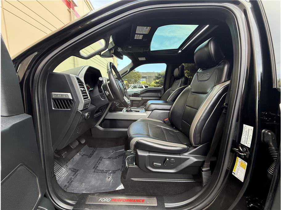Used 2018 Ford F150 Raptor w/ Equipment Group 802A Luxury AWD/4WD image 31