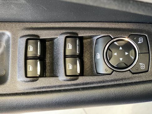 Used 2024 Ford Edge SEL AWD/4WD image 16