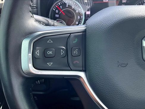 Used 2023 RAM 1500 Laramie AWD/4WD image 19
