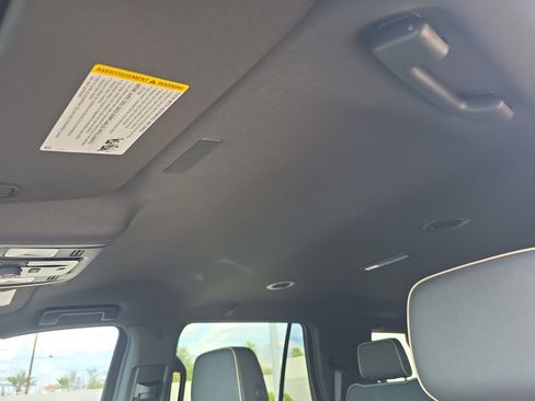 Used 2026 GMC Yukon Elevation AWD/4WD image 33