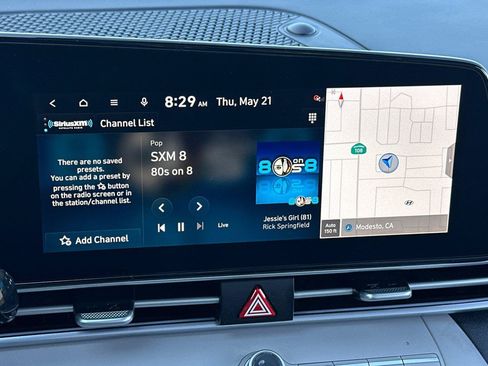 Used 2023 Hyundai Elantra Limited w/ Preferred Accessory Package FWD image 16