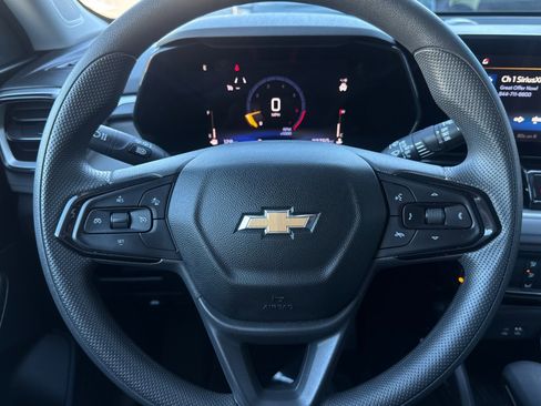 Used 2025 Chevrolet TrailBlazer LT image 34