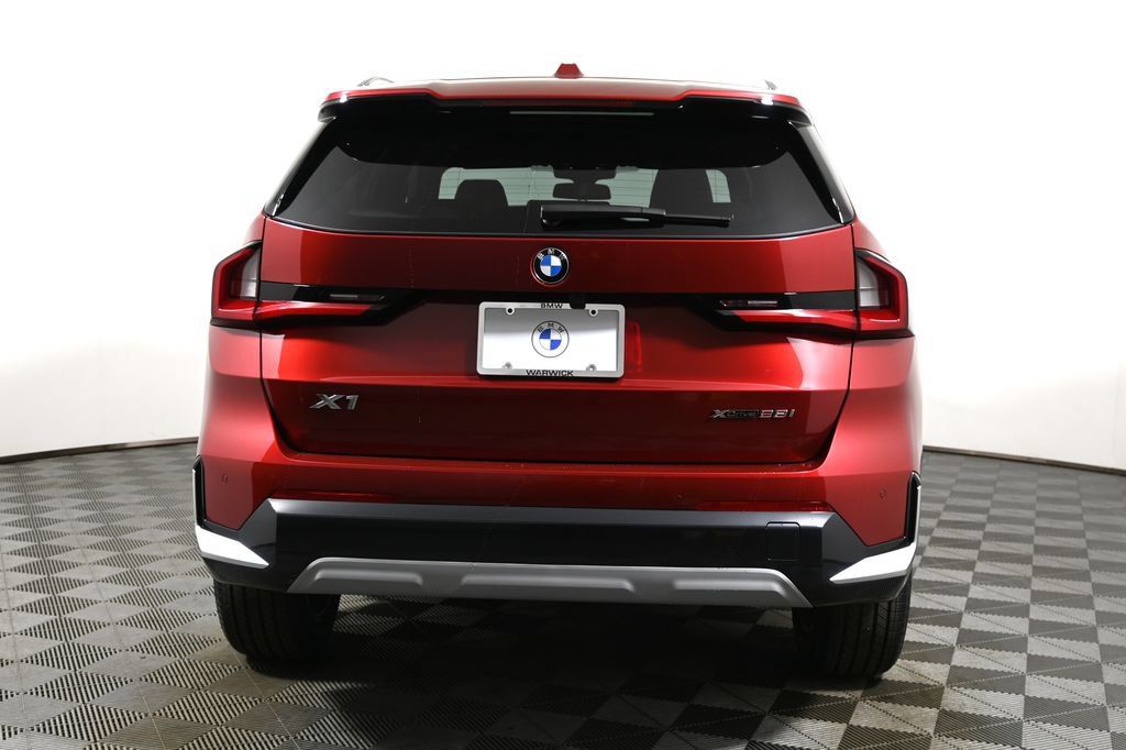 Used 2026 BMW X1 xDrive28i w/ Technology Package AWD/4WD image 6