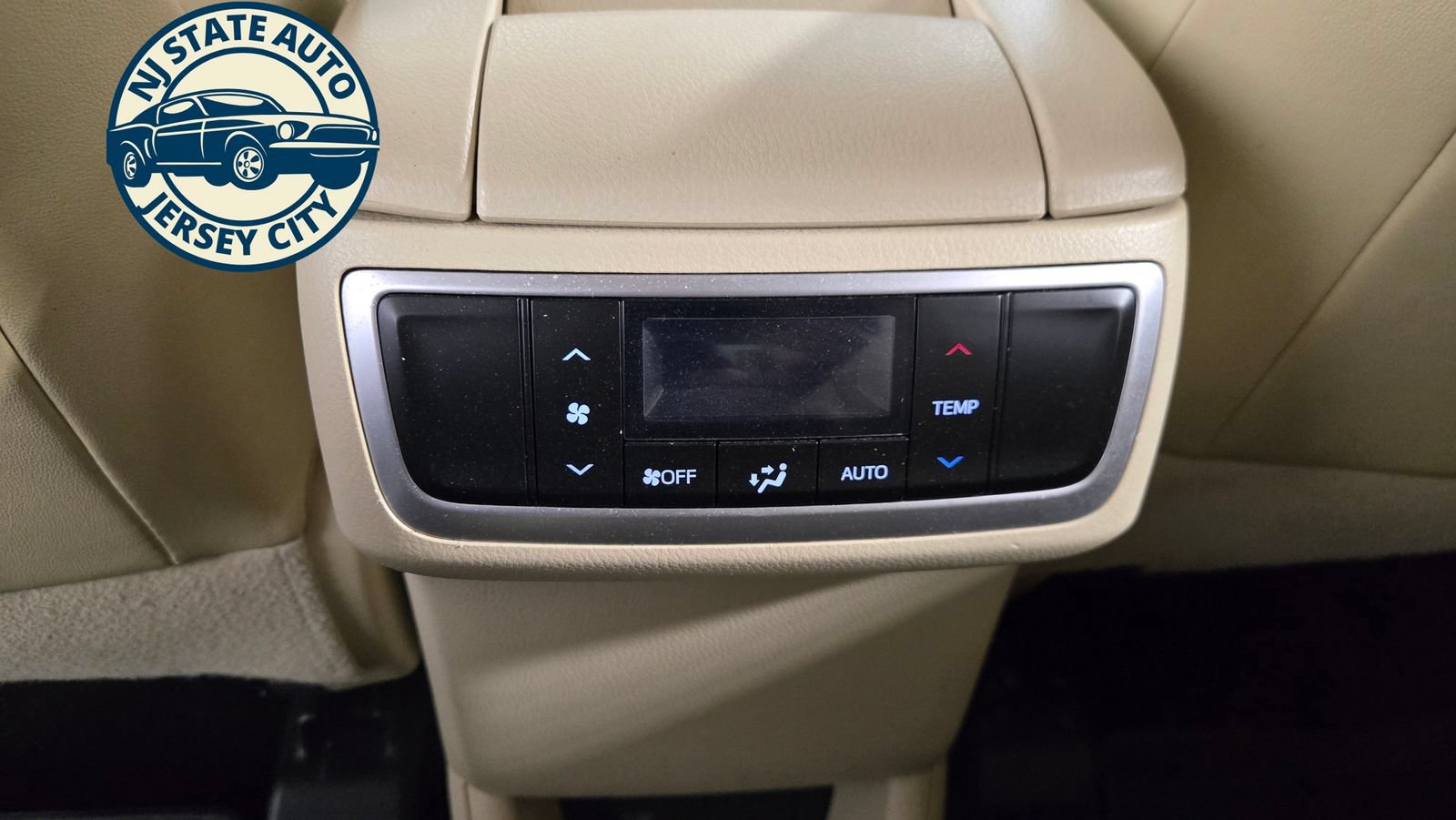 Used 2017 Toyota Highlander Limited w/ Protection Package #3 AWD/4WD image 29