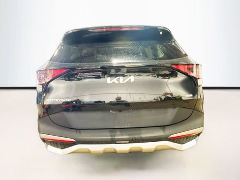 Used 2023 Kia Sportage LX image 6
