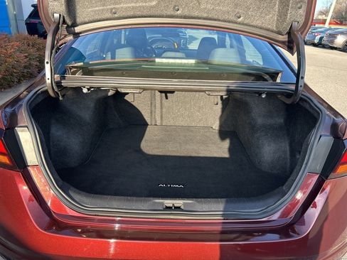 Used 2023 Nissan Altima 2.5 SV image 8