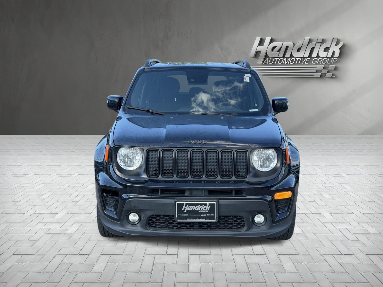 Used 2022 Jeep Renegade Altitude AWD/4WD image 2