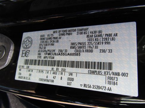 Used 2025 Ford Escape Platinum AWD/4WD image 7