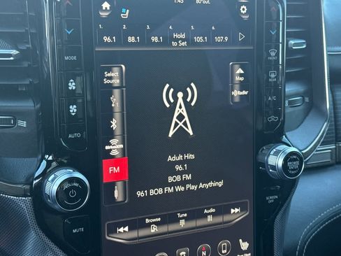 Used 2019 RAM 1500 Limited image 17