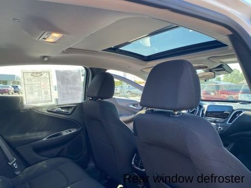 Used 2023 Chevrolet Malibu LT image 25