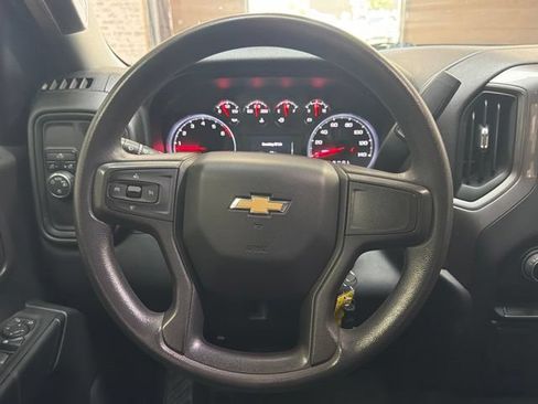 Used 2020 Chevrolet Silverado 1500 Custom w/ Custom Convenience Package RWD image 19