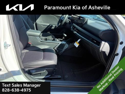 New 2026 Kia K4 EX FWD image 19