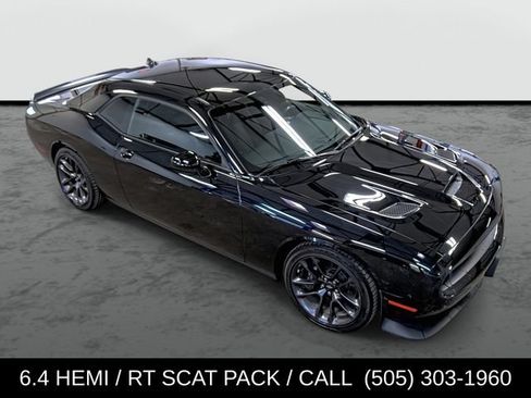Used 2022 Dodge Challenger R/T Scat Pack RWD image 5