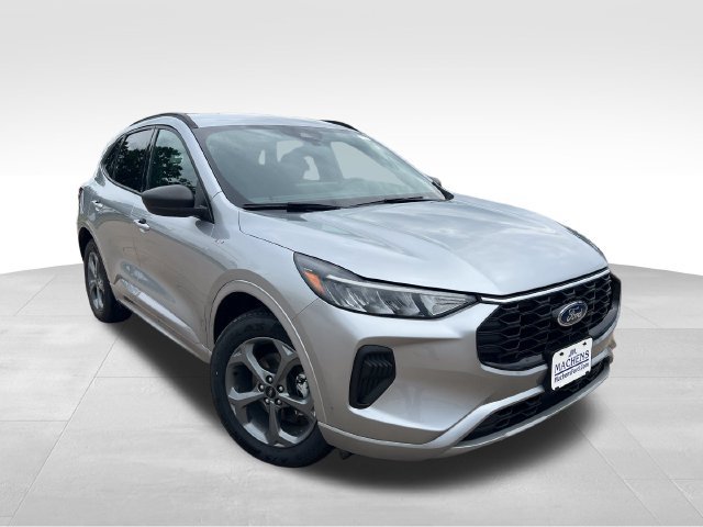 Used 2023 Ford Escape ST-Line w/ Tech Pack #1 AWD/4WD image 12