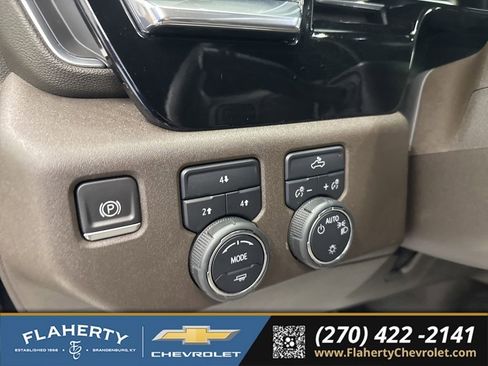 Used 2024 Chevrolet Silverado 2500 LT AWD/4WD image 20