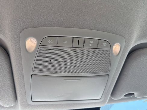 Used 2024 Nissan Leaf S image 21