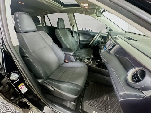 Used 2017 Toyota RAV4 XLE image 33