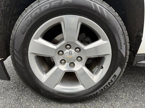 Used 2018 Chevrolet Tahoe LT w/ Luxury Package image 29