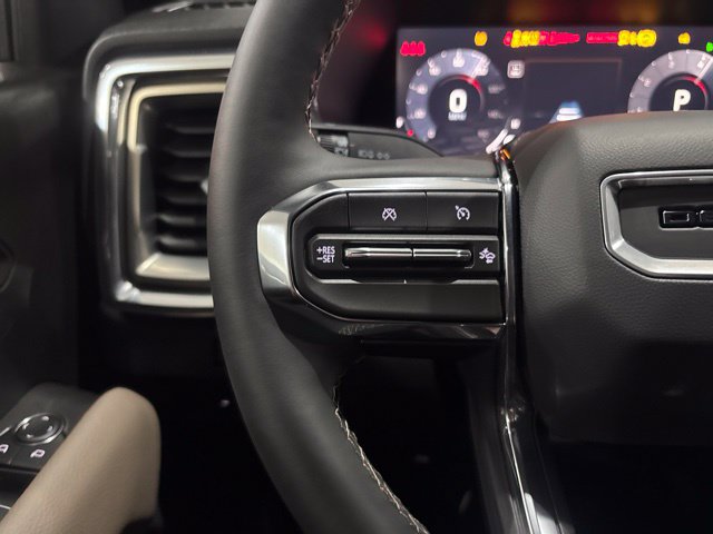 Used 2026 GMC Canyon Denali w/ LPO, Denali Black Edition AWD/4WD image 15