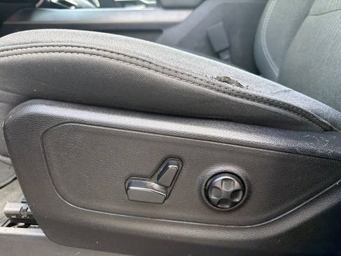 Used 2019 RAM 1500 Big Horn AWD/4WD image 18
