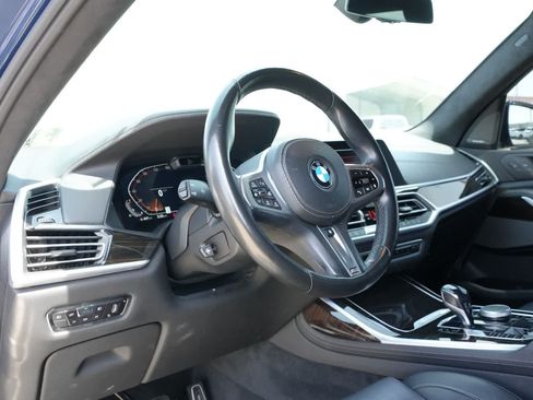 Used 2021 BMW X7 xDrive40i w/ M Sport Package AWD/4WD image 16
