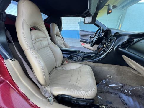 Used 2002 Chevrolet Corvette Convertible w/ Preferred Equipment Group2 image 15