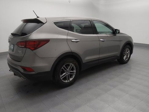 Used 2018 Hyundai Santa Fe Sport image 10