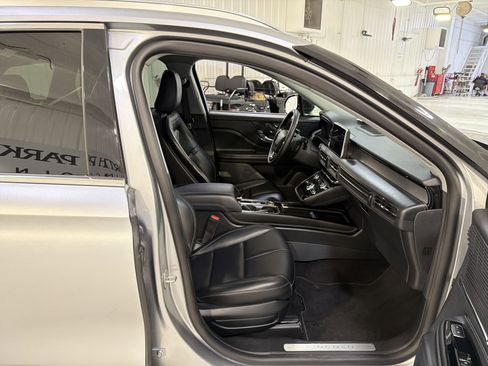 Used 2022 Lincoln Corsair FWD image 13