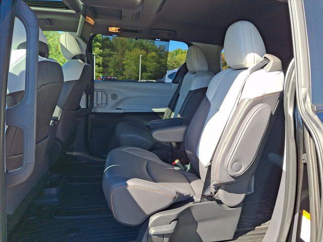 Certified 2023 Toyota Sienna XSE w/ XSE Plus Package AWD/4WD image 21
