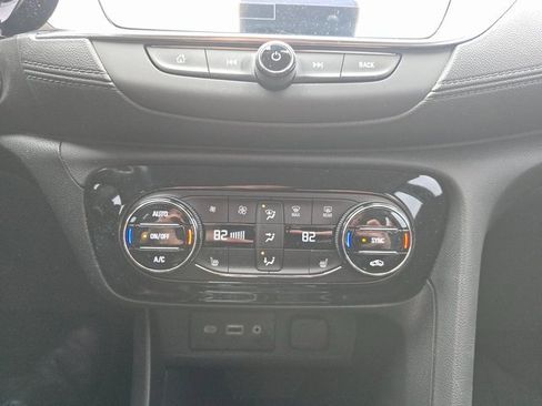 Used 2023 Buick Encore GX Essence w/ Experience Buick Package image 17