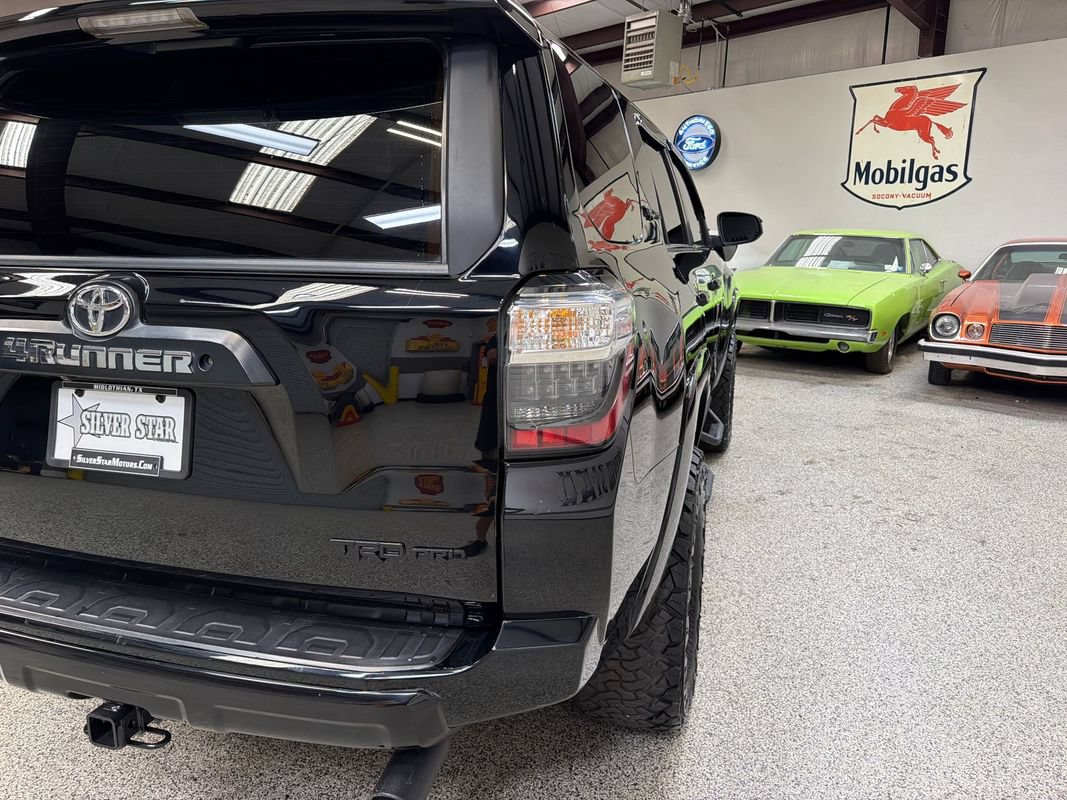 Used 2018 Toyota 4Runner TRD Pro AWD/4WD image 16