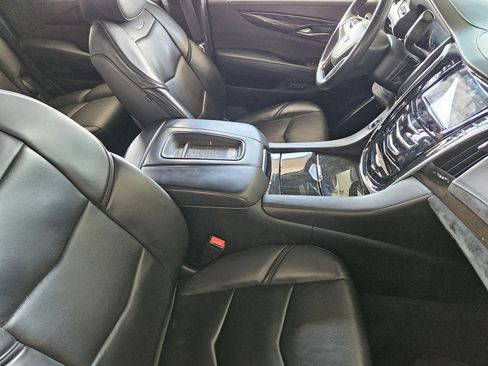 Used 2016 Cadillac Escalade Platinum image 15