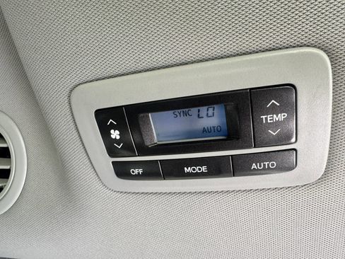 Used 2015 Toyota Sienna XLE w/ XLE Navigation Package FWD image 38