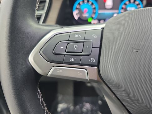 Certified 2025 Volkswagen Atlas SEL AWD/4WD image 18